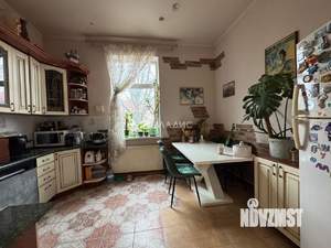 2-к квартира, вторичка, 65м2, 3/3 этаж