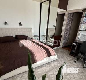 3-к квартира, вторичка, 74м2, 9/9 этаж