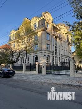 2-к квартира, вторичка, 113м2, 1/4 этаж