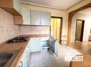 2-к квартира, вторичка, 63м2, 4/4 этаж
