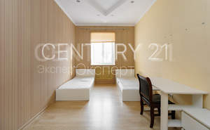 4-к квартира, вторичка, 101м2, 2/3 этаж