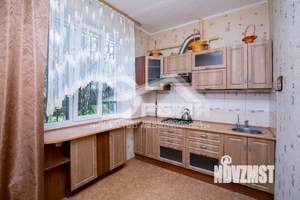 3-к квартира, вторичка, 74м2, 1/4 этаж