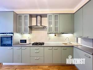 2-к квартира, вторичка, 72м2, 8/10 этаж