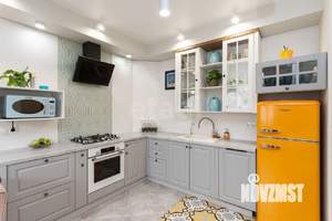 2-к квартира, вторичка, 58м2, 1/4 этаж