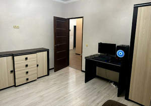 3-к квартира, вторичка, 82м2, 1/10 этаж