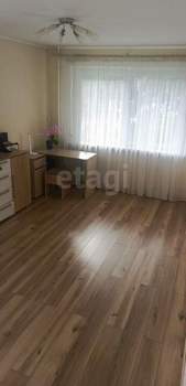 2-к квартира, вторичка, 42м2, 1/5 этаж