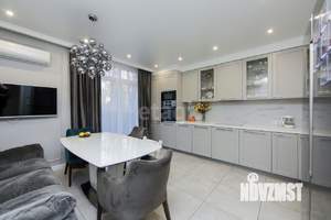 3-к квартира, вторичка, 102м2, 1/10 этаж