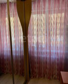 2-к квартира, вторичка, 46м2, 1/4 этаж