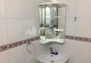 2-к квартира, вторичка, 63м2, 1/9 этаж