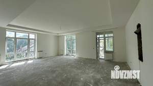 4-к квартира, вторичка, 201м2, 3/5 этаж