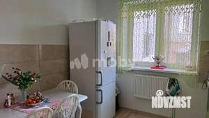 2-к квартира, вторичка, 65м2, 1/6 этаж