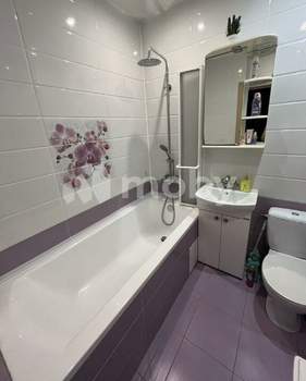 2-к квартира, вторичка, 62м2, 1/8 этаж