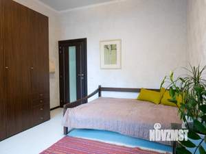 2-к квартира, вторичка, 65м2, 1/3 этаж