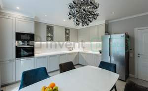 3-к квартира, вторичка, 102м2, 1/10 этаж