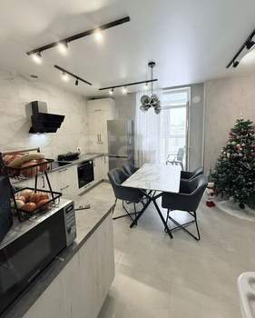 3-к квартира, вторичка, 81м2, 9/16 этаж