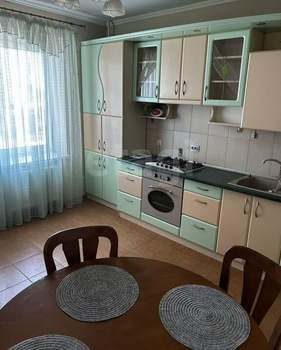 3-к квартира, вторичка, 84м2, 9/10 этаж