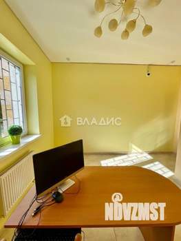 2-к квартира, вторичка, 61м2, 1/7 этаж