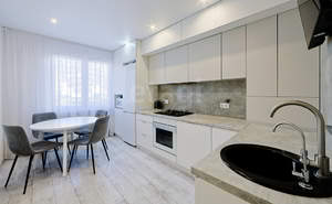 2-к квартира, вторичка, 56м2, 1/10 этаж