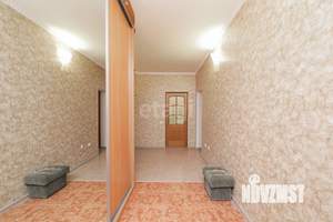 2-к квартира, вторичка, 70м2, 1/4 этаж