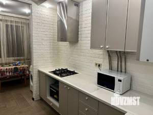 3-к квартира, вторичка, 82м2, 1/10 этаж