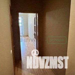 2-к квартира, вторичка, 61м2, 8/9 этаж