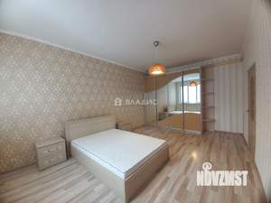 4-к квартира, вторичка, 159м2, 1/4 этаж