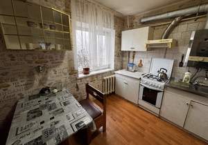 2-к квартира, вторичка, 38м2, 3/3 этаж