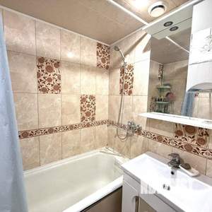 3-к квартира, вторичка, 65м2, 8/9 этаж