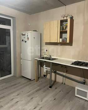 2-к квартира, вторичка, 61м2, 1/4 этаж