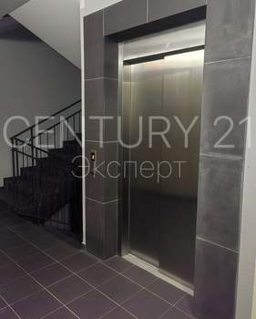 2-к квартира, вторичка, 56м2, 1/9 этаж