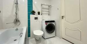 2-к квартира, вторичка, 80м2, 1/3 этаж