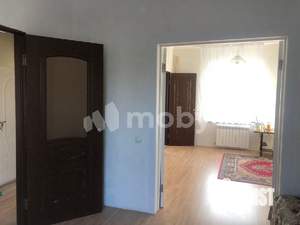 2-к квартира, вторичка, 68м2, 2/2 этаж