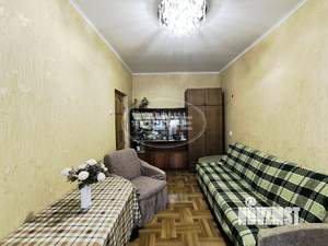 2-к квартира, вторичка, 37м2, 1/2 этаж