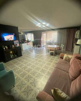 4-к квартира, вторичка, 106м2, 2/5 этаж