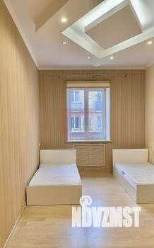 4-к квартира, вторичка, 101м2, 2/3 этаж