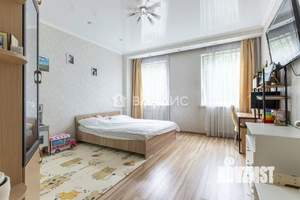 2-к квартира, вторичка, 62м2, 1/9 этаж
