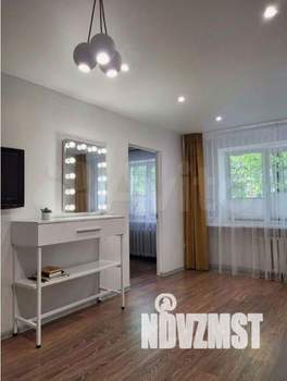 2-к квартира, вторичка, 45м2, 1/4 этаж