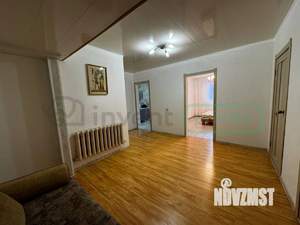 3-к квартира, вторичка, 74м2, 1/1 этаж