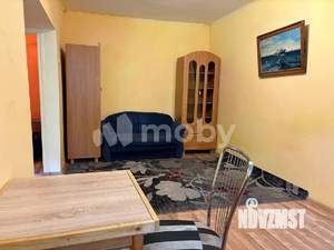 2-к квартира, вторичка, 43м2, 1/4 этаж