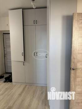 2-к квартира, вторичка, 62м2, 1/10 этаж