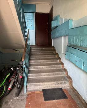 2-к квартира, вторичка, 43м2, 1/5 этаж