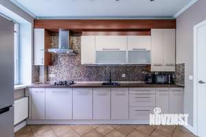 2-к квартира, вторичка, 73м2, 1/4 этаж