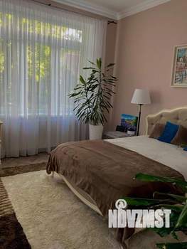 3-к квартира, вторичка, 113м2, 1/4 этаж