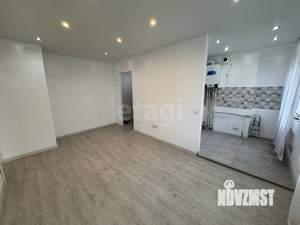 2-к квартира, вторичка, 40м2, 3/3 этаж