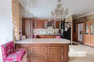 5-к квартира, вторичка, 170м2, 3/3 этаж
