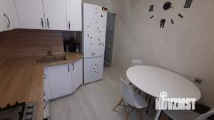 3-к квартира, вторичка, 65м2, 1/9 этаж