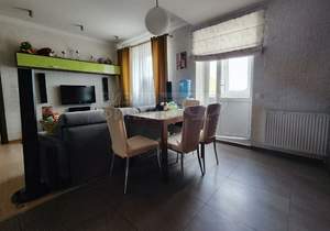 2-к квартира, вторичка, 62м2, 9/10 этаж