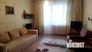 2-к квартира, вторичка, 54м2, 1/10 этаж