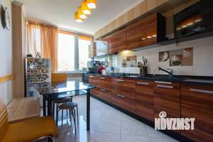 2-к квартира, вторичка, 65м2, 3/10 этаж