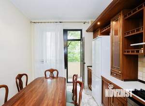 4-к квартира, вторичка, 130м2, 3/9 этаж